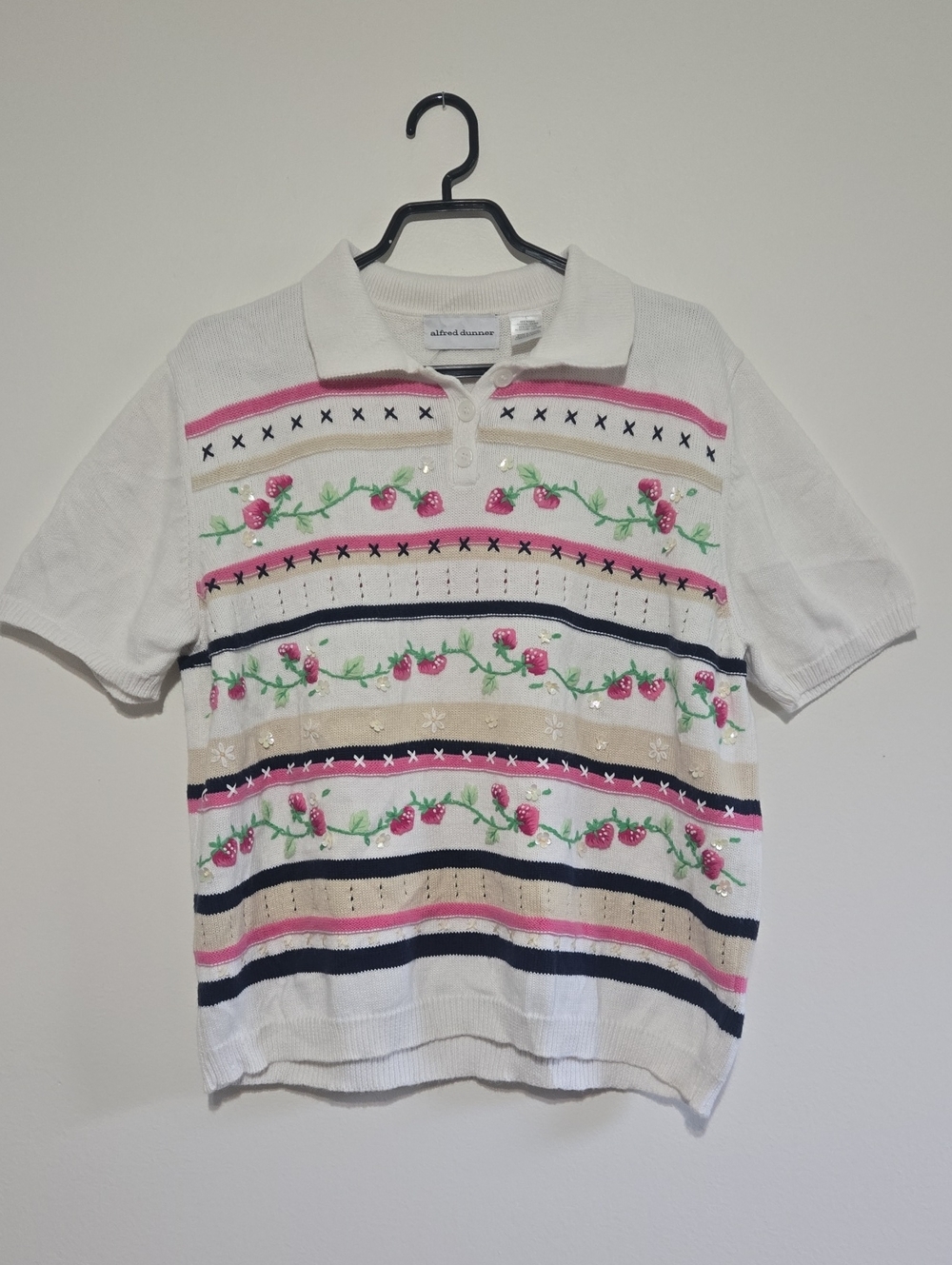 Vintage Collared Strawberry Short Sleeve Sweater
